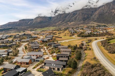 Photo of property in 7 Kerrera Lane, Jacks Point, Queenstown, 9371