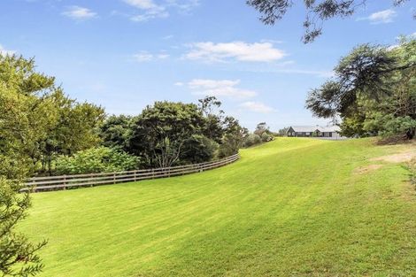 Photo of property in 104 Foster Road, Kumeu, 0891