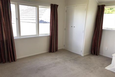 Photo of property in 76 Mount Smart Road, Onehunga, Auckland, 1061