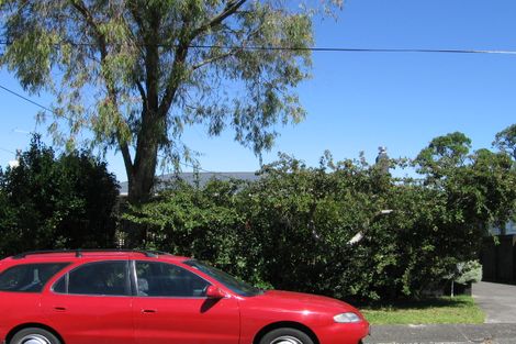 Photo of property in 1/6 Teal Crescent, Beach Haven, Auckland, 0626