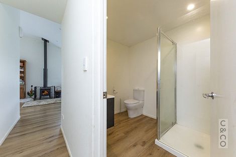 Photo of property in 231 Taiapa Road, Muriwai, Waimauku, 0881