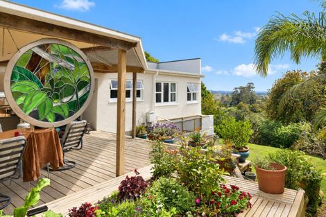 Photo of property in 15 St James Avenue, Helensville, 0800