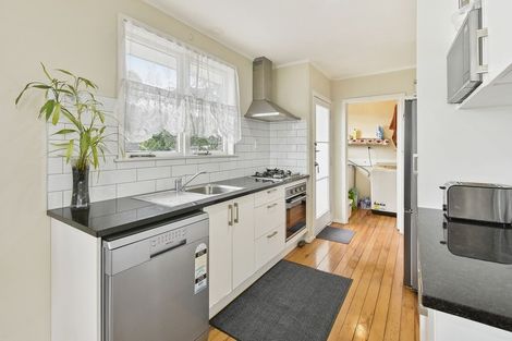 Photo of property in 22 Eastburn Street, Papakura, 2110