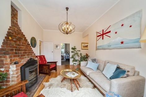 Photo of property in 9 Mayfair Place, Westown, New Plymouth, 4310