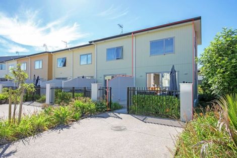 Photo of property in 35/11 Ray Small Drive, Papakura, 2110