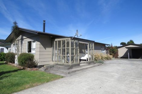 Photo of property in 2 Walsh Street, Reefton, 7830