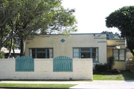 Photo of property in 80 Hine Street, New Plymouth, 4310