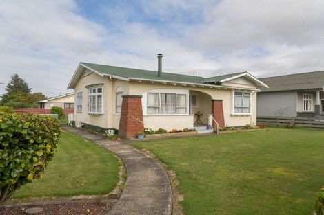 Photo of property in 52 Barraud Street, Dannevirke, 4930