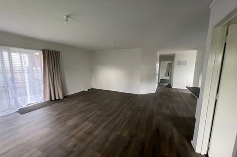 Photo of property in 1/21 Solveig Place, Randwick Park, Auckland, 2105