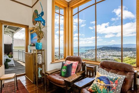 Photo of property in 9 Karepa Street, Brooklyn, Wellington, 6021