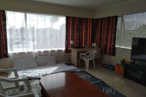 Photo of property in 2/70 Hattaway Avenue, Bucklands Beach, Auckland, 2012