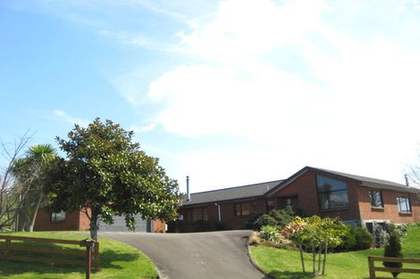 Photo of property in 9 Maple Crescent, Whalers Gate, New Plymouth, 4310