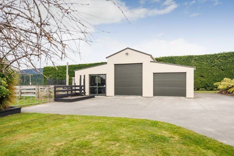 Photo of property in 32 Stoneleigh Lane, Aokautere, Palmerston North, 4471