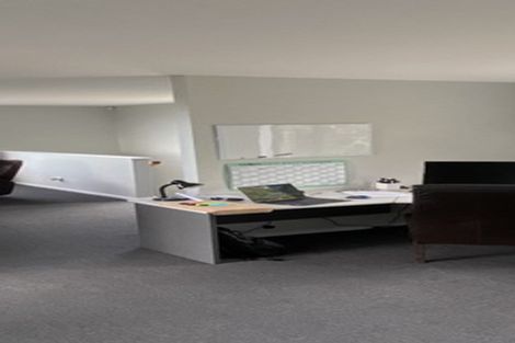 Photo of property in 17 Law Lane, Mount Pleasant, Christchurch, 8081