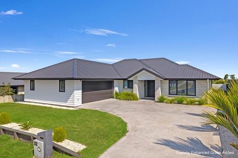 Photo of property in 32 Waireka Road, Rototuna North, Hamilton, 3210