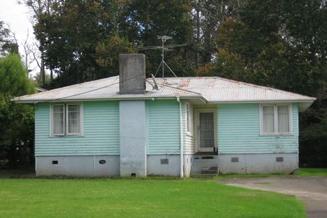 Photo of property in 121 Atkinson Road, Titirangi, Auckland, 0604