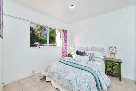Photo of property in 2/19 Copley Street, New Lynn, Auckland, 0600