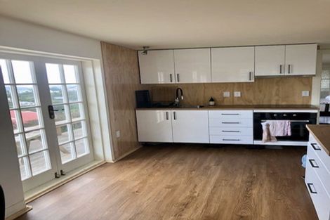 Photo of property in 9 Thorby Street, Northland, Wellington, 6012