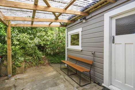 Photo of property in 9 Marett Street, Macandrew Bay, Dunedin, 9014