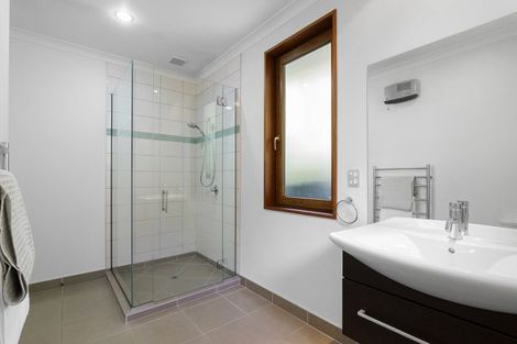 Photo of property in 9 Taylors Avenue, Bryndwr, Christchurch, 8052