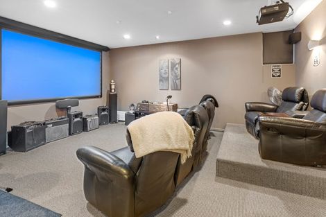 Photo of property in 11b Balmain Road, Birkenhead, Auckland, 0626