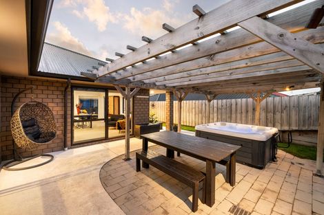 Photo of property in 40 Keston Crescent, Flagstaff, Hamilton, 3210