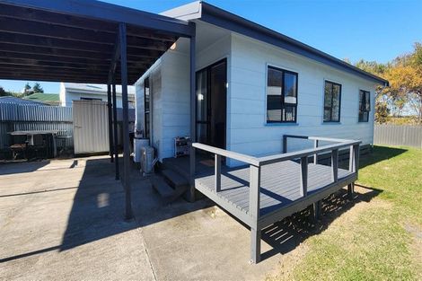 Photo of property in 12 Redwood Drive, Waipukurau, 4200