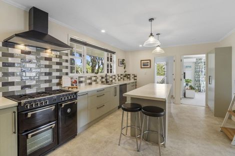 Photo of property in 75 Eatwell Avenue, Paraparaumu Beach, Paraparaumu, 5032