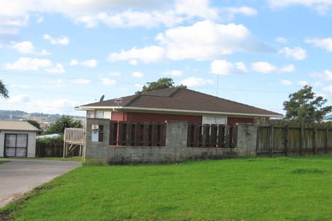 Photo of property in 13 Oreti Place, Clover Park, Auckland, 2019