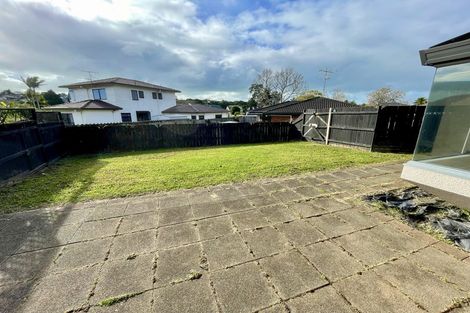 Photo of property in 3/8 Solana Court, Botany Downs, Auckland, 2010