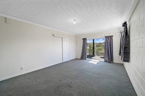 Photo of property in 2/11 Eastwood Rise, Browns Bay, Auckland, 0630