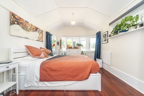 Photo of property in 83 Apu Crescent, Lyall Bay, Wellington, 6022