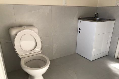 Photo of property in 6 Fiesta Drive, Half Moon Bay, Auckland, 2012