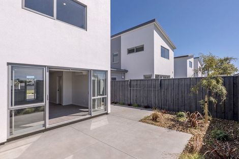 Photo of property in 11 Kakapo Lane, Redwood, Christchurch, 8051