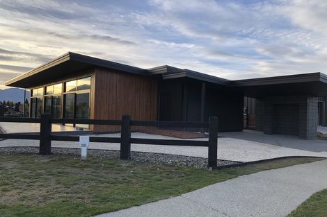 Photo of property in 1 Campbell Road, Wanaka, 9305