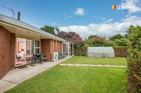 Photo of property in 20 Skerries Street, Outram, 9019