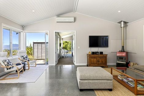 Photo of property in 146 Highland Drive, Acacia Bay, Taupo, 3385