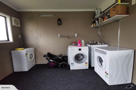 Photo of property in 22 Palomino Drive, Henderson, Auckland, 0612