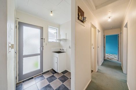 Photo of property in 2/8 Wilford Street, Wallaceville, Upper Hutt, 5018