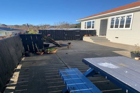 Photo of property in 63 Ranui Terrace, Tawa, Wellington, 5028