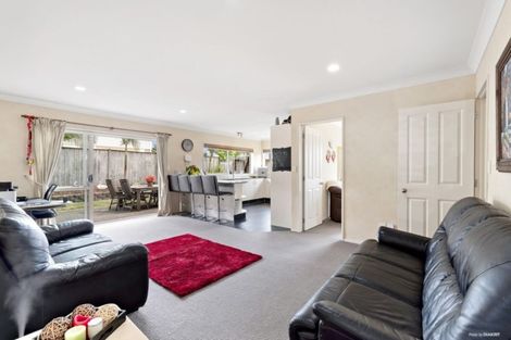 Photo of property in 19 Walter Haddrell Crescent, Flat Bush, Auckland, 2016