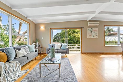 Photo of property in 8a Malam Street, Glen Eden, Auckland, 0602