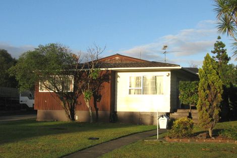 Photo of property in 6 Mannering Place, Hillcrest, Auckland, 0627