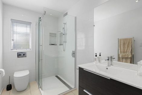 Photo of property in 1 Kelson Lane, Ilam, Christchurch, 8041