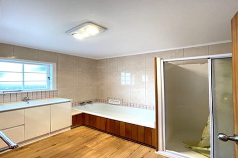 Photo of property in 2 South Pacific Place, Henderson, Auckland, 0612