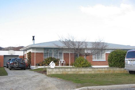 Photo of property in 9 Clutha Street, Alexandra, 9320