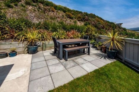 Photo of property in 20 The Fjord, Aotea, Porirua, 5024