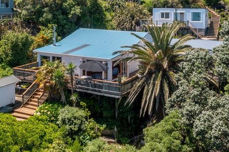 Photo of property in 20 Pingau Street, Paekakariki, 5034