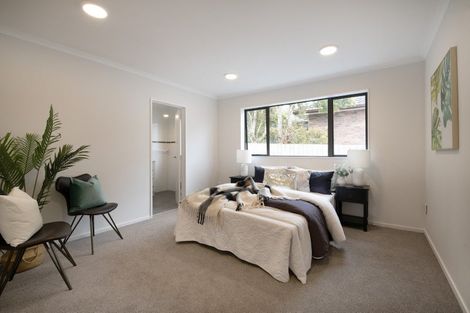 Photo of property in 9 Travis View Drive, Fairview Heights, Auckland, 0632