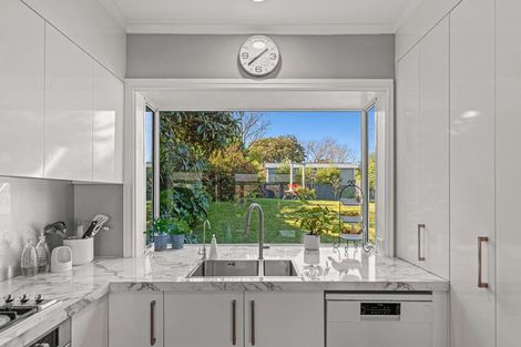 Photo of property in 96 Anzac Parade, Whanganui East, Whanganui, 4500